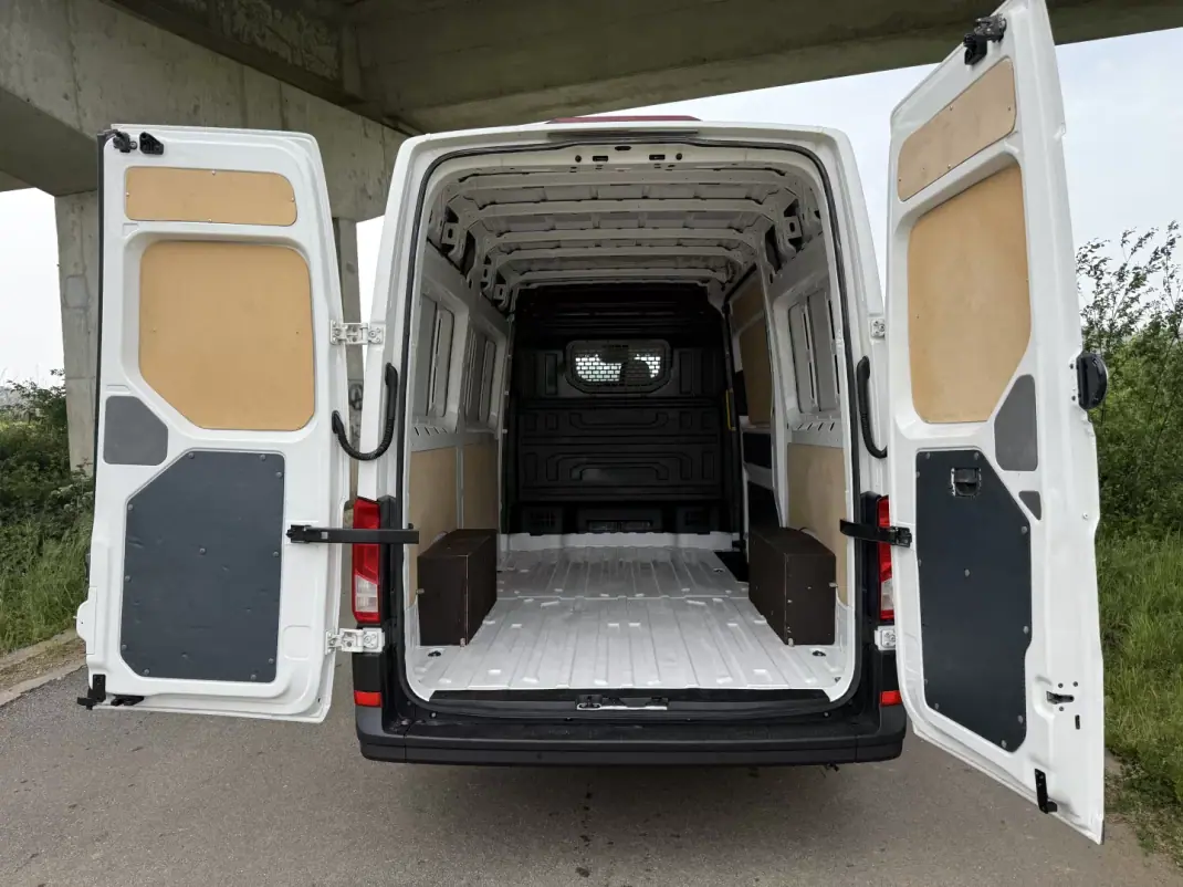 VW 2022 - 21949 EUR, 150000 km - AUTO.MOTO.pt - 150000km - foto 12 de 33