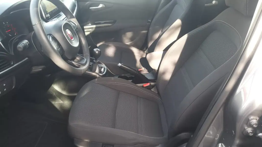 Fiat Tipo Station Wagon 2020 - 14350 EUR, 60939 km - AUTO.MOTO.pt - 60939km - foto 11 de 34