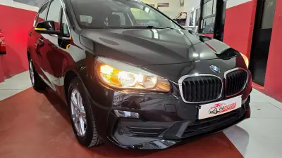 BMW 216 Active Tourer 2019 - 16890 EUR, 108650 km - AUTO.MOTO.pt - 108650km - foto 2 de 69