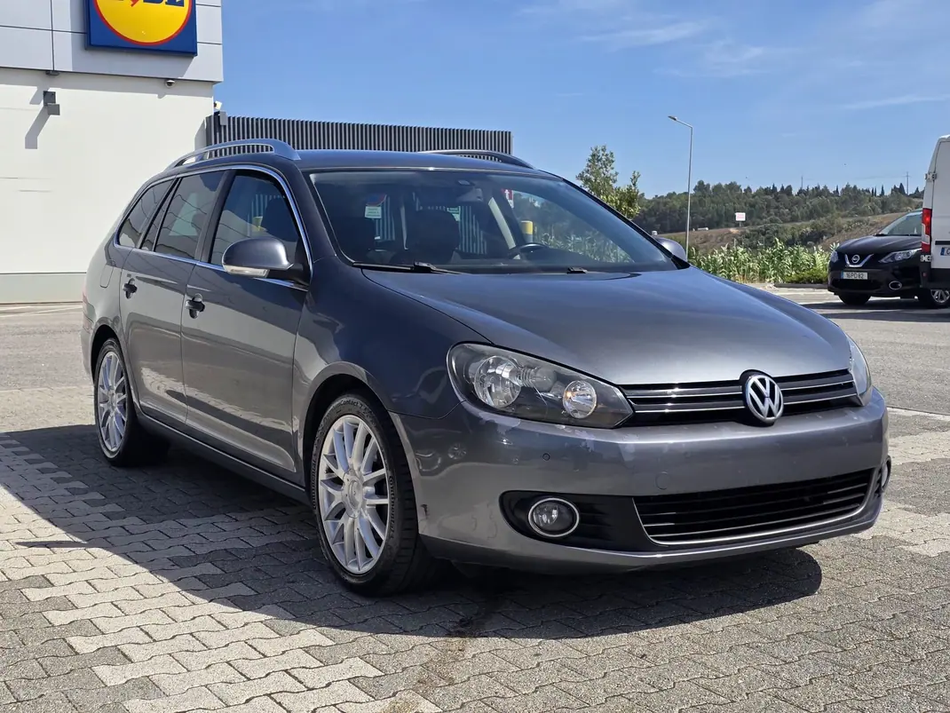 Volkswagen Golf Variant 2010 - 5850 EUR, 279000 km - 279000km - foto 2 de 13