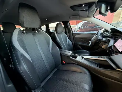 Peugeot 308 SW 2024 - 24900 EUR, 39000 km - AUTO.MOTO.pt - 39000km - foto 9 de 10