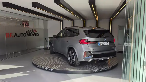BMW X1 2022 — foto 3 de 64
