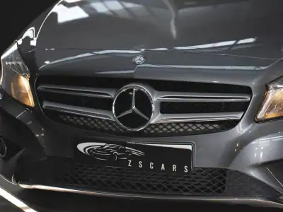 Mercedes-Benz A 180 2014 - 12990 EUR, 149000 km - AUTO.MOTO.pt - 149000km - foto 10 de 20