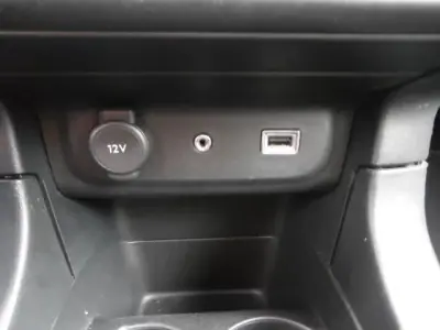 Citroën C3 2017 - 11500 EUR, 130256 km - AUTO.MOTO.pt - 130256km - foto 16 de 32