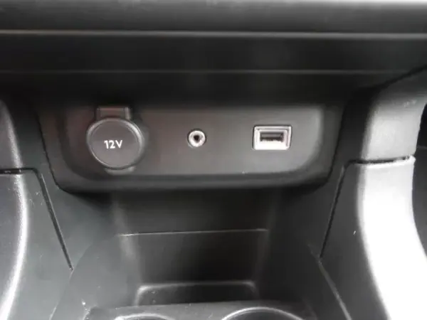 Citroën C3 2017 - 11500 EUR, 130256 km - AUTO.MOTO.pt - 130256km - foto 16 de 32