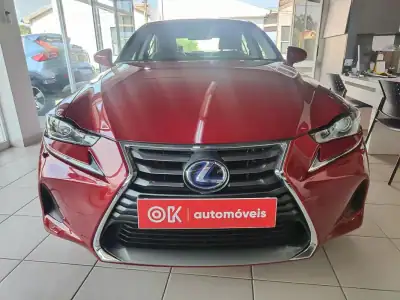 Lexus IS 300H 2017 - 25900 EUR, 68000 km - AUTO.MOTO.pt - 68000km - foto 3 de 38