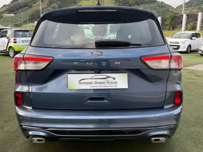 Ford Kuga 2022 - 24990 EUR, 67592 km - AUTO.MOTO.pt - 67592km - foto 7 de 14