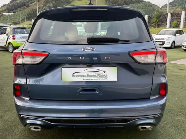 Ford Kuga 2022 - 22990 EUR, 67592 km - AUTO.MOTO.pt - 67592km - foto 7 de 14