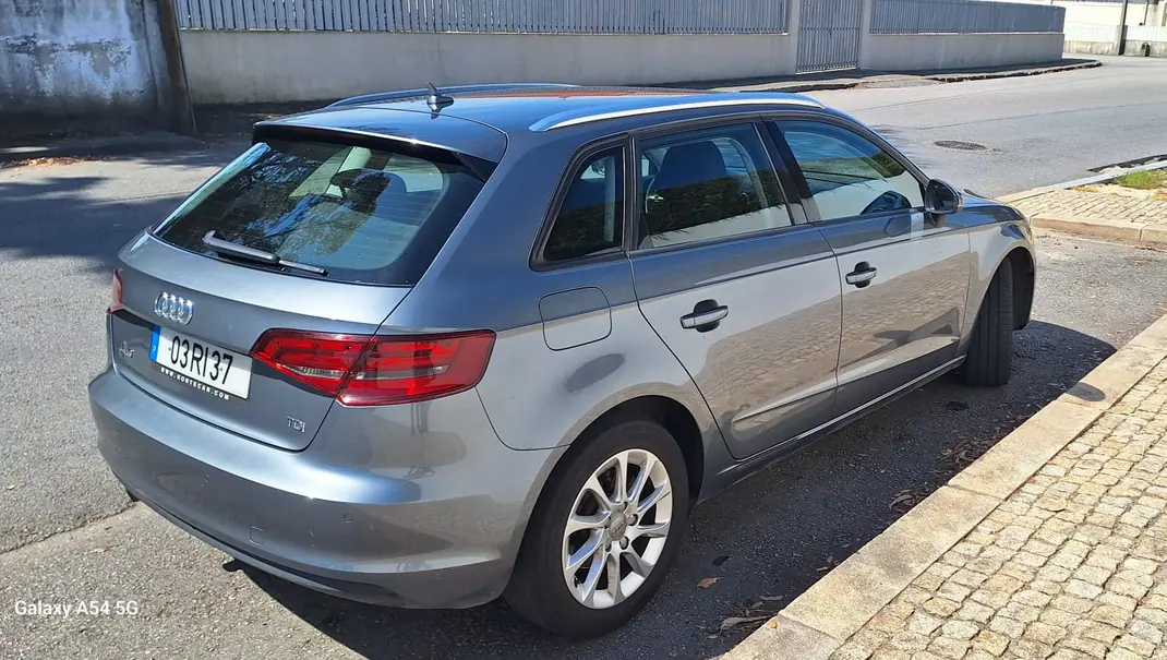 Audi A3 Sportback 2016 - 10350 EUR, 238000 km - AUTO.MOTO.pt - 238000km - foto 7 de 12