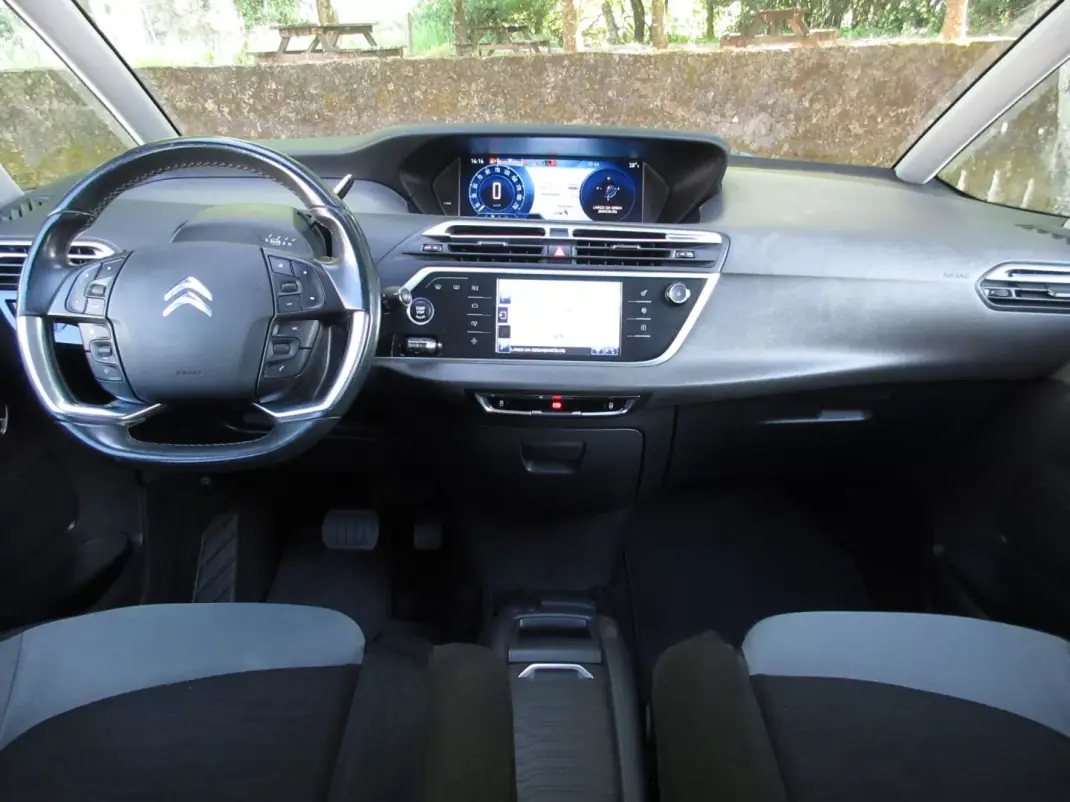 Citroën C4 Grand Picasso 2014 - 11490 EUR, 185000 km - AUTO.MOTO.pt - 185000km - foto 44 de 60