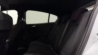 Ford Focus 2025 - 22990 EUR, 11701 km - AUTO.MOTO.pt - 11701km - foto 30 de 35