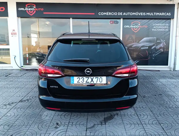 Opel Astra Sports Tourer 2020 - 11950 EUR, 157406 km - AUTO.MOTO.pt - 157406km - foto 3 de 13