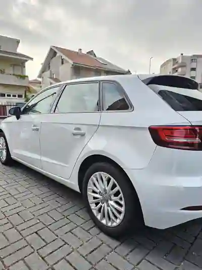 Audi A3 Sportback 2017 - 13990 EUR, 215500 km - AUTO.MOTO.pt - 215500km - foto 6 de 16