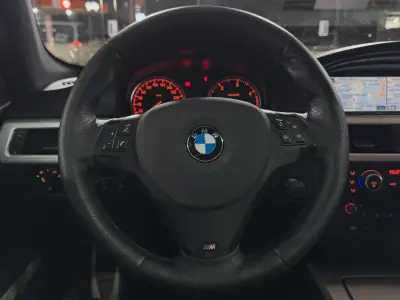BMW 320 2008 - 17900 EUR, 208609 km - AUTO.MOTO.pt - 208609km - foto 17 de 23