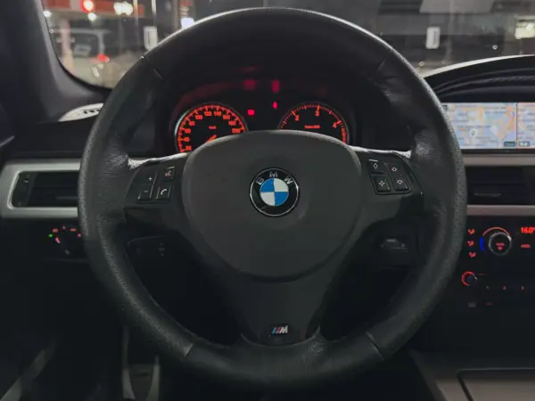 BMW 320 2008 - 17900 EUR, 208609 km - AUTO.MOTO.pt - 208609km - foto 17 de 23