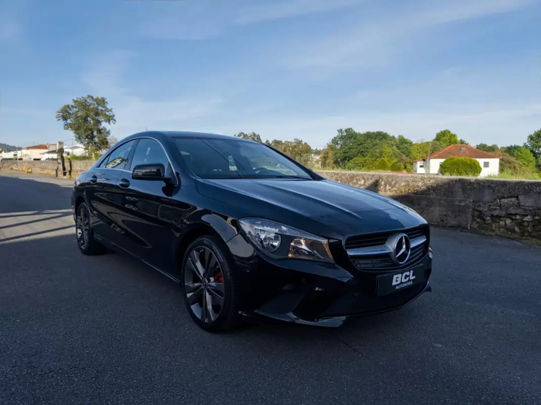 Mercedes-Benz CLA 180 2014 - 16990 EUR, 145000 km - AUTO.MOTO.pt - 145000km - foto 1 de 32