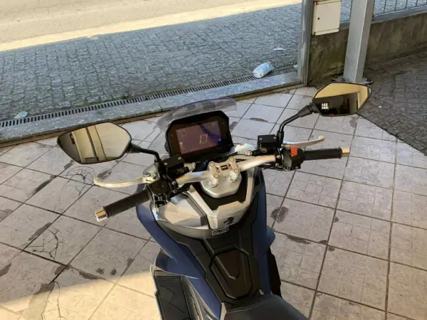 2024 - 2850 EUR, 1800 km - AUTO.MOTO.pt - 1800km - foto 8 de 15