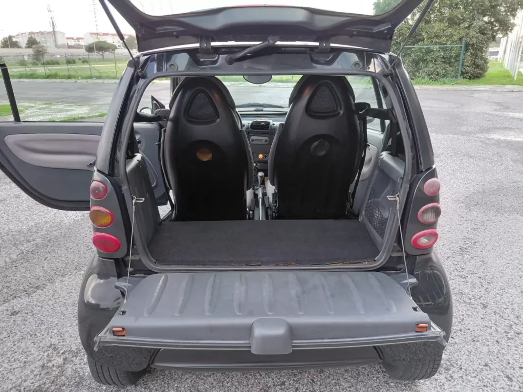 Smart Fortwo Cabrio 2004 - 3890 EUR, 224145 km - AUTO.MOTO.pt - 224145km - foto 6 de 18