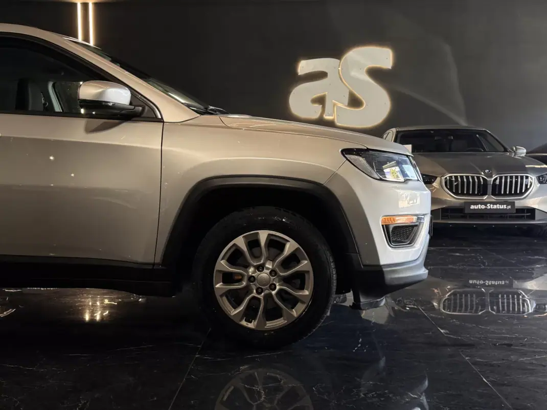 Jeep Compass 2021 - 18990 EUR, 40400 km - AUTO.MOTO.pt - 40400km - foto 4 de 27