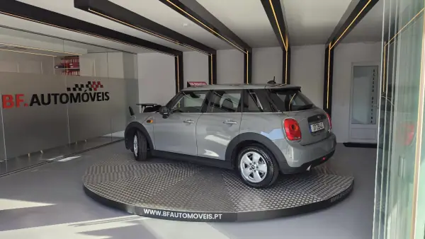 MINI 5 Portas 2015 — photo 3 of 60