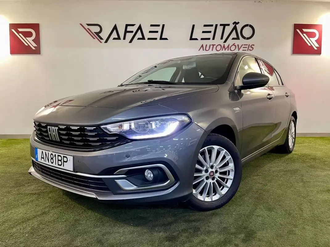 Fiat Tipo 2021 - 11700 EUR, 137000 km - AUTO.MOTO.pt - 137000km - foto 1 de 32