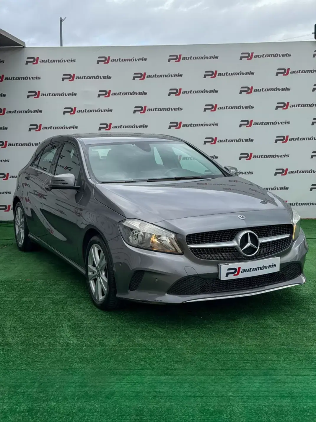 Mercedes-Benz A 200 2017 - 19500 EUR, 133975 km - 133975km - foto 4 de 21