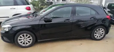 Mercedes-Benz A 180 2014 - 12900 EUR, 259620 km - AUTO.MOTO.pt - 259620km - foto 6 de 7