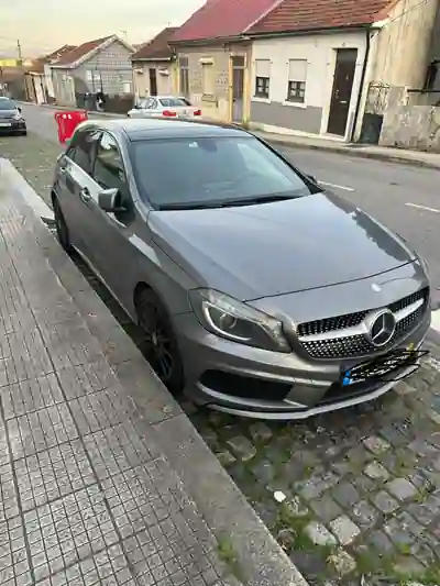Mercedes-Benz A 180 2015 - 13000 EUR, 230000 km - AUTO.MOTO.pt - 230000km - foto 2 de 7