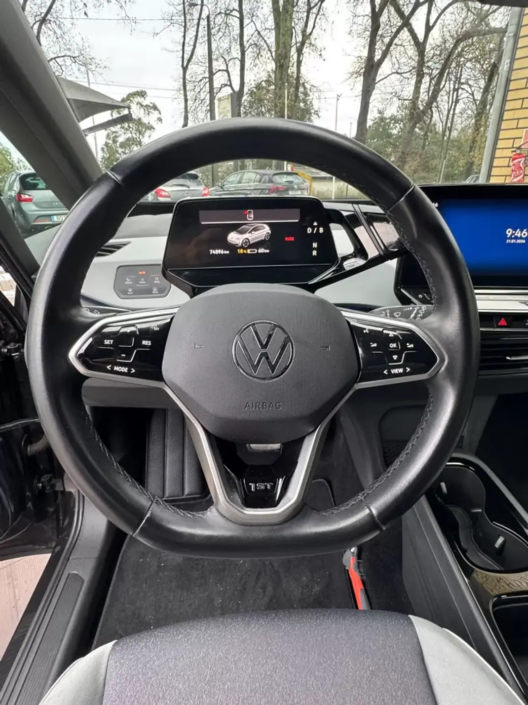 Volkswagen ID.3 2020 - 21950 EUR, 74500 km - AUTO.MOTO.pt - 74500km - foto 8 de 16
