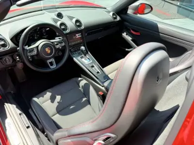 Porsche 718 Boxster 2023 - 87900 EUR, 29000 km - AUTO.MOTO.pt - 29000km - foto 9 de 26