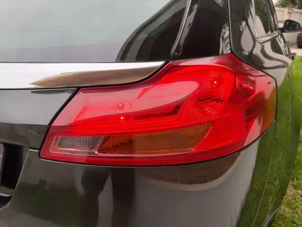 Opel Insignia Sports Tourer 2011 - 5750 EUR, 253323 km - AUTO.MOTO.pt - 253323km - foto 38 de 50