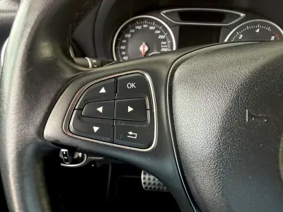 Mercedes-Benz A 180 2015 - 15999 EUR, 219500 km - AUTO.MOTO.pt - 219500km - foto 71 de 110