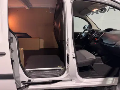 Renault KANGOO MAXI 1.5 DCI BUSINESS S/S 2020 - 13750 EUR, 151000 km - AUTO.MOTO.pt - 151000km - foto 23 de 33