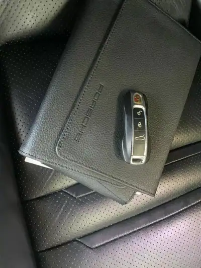 Porsche Panamera 2018 - 60500 EUR, 104962 km - AUTO.MOTO.pt - 104962km - foto 21 de 58