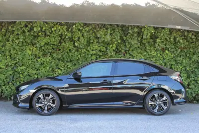 Honda Civic 2019 - 22900 EUR, 75000 km - 75000km - foto 7 de 18