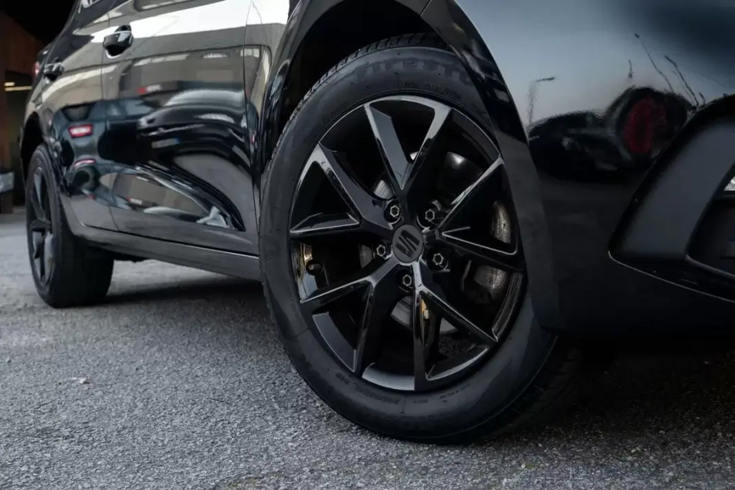 SEAT Leon 2021 - 15999 EUR, 127100 km - AUTO.MOTO.pt - 127100km - foto 6 de 24