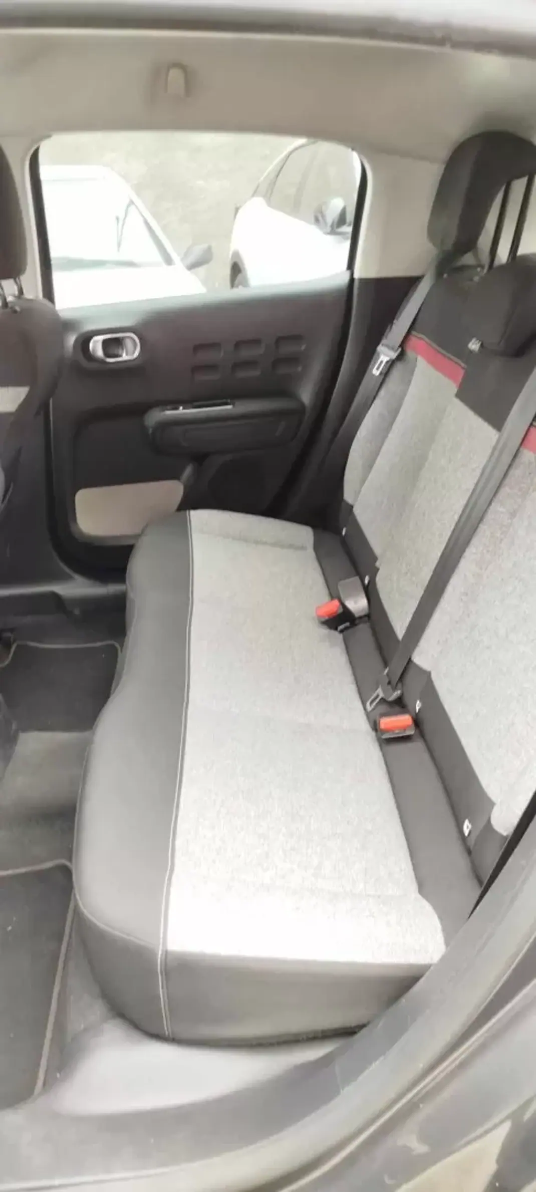 Citroën C3 2021 - 11900 EUR, 109400 km - 109400km - foto 12 de 13