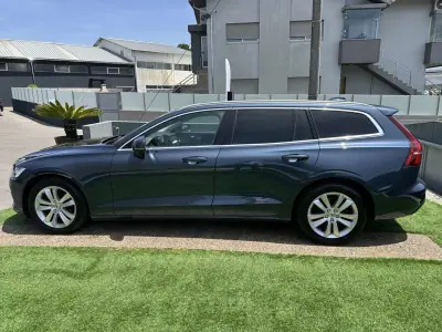 Volvo V60 2020 - 20900 EUR, 100000 km - AUTO.MOTO.pt - 100000km - foto 16 de 59