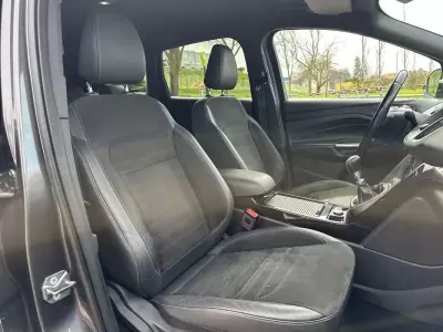 Ford Kuga 2017 - 16490 EUR, 75000 km - AUTO.MOTO.pt - 75000km - foto 43 de 60