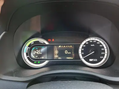 Kia Niro 2019 - 17900 EUR, 74459 km - 74459km - foto 11 de 26