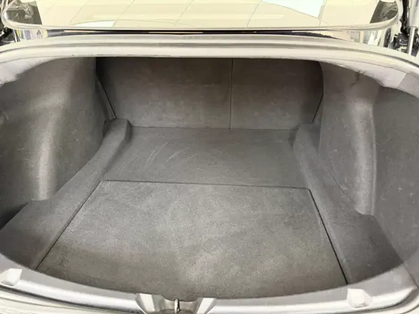 Tesla Model 3 2019 - 28500 EUR, 74000 km - AUTO.MOTO.pt - 74000km - foto 11 de 26
