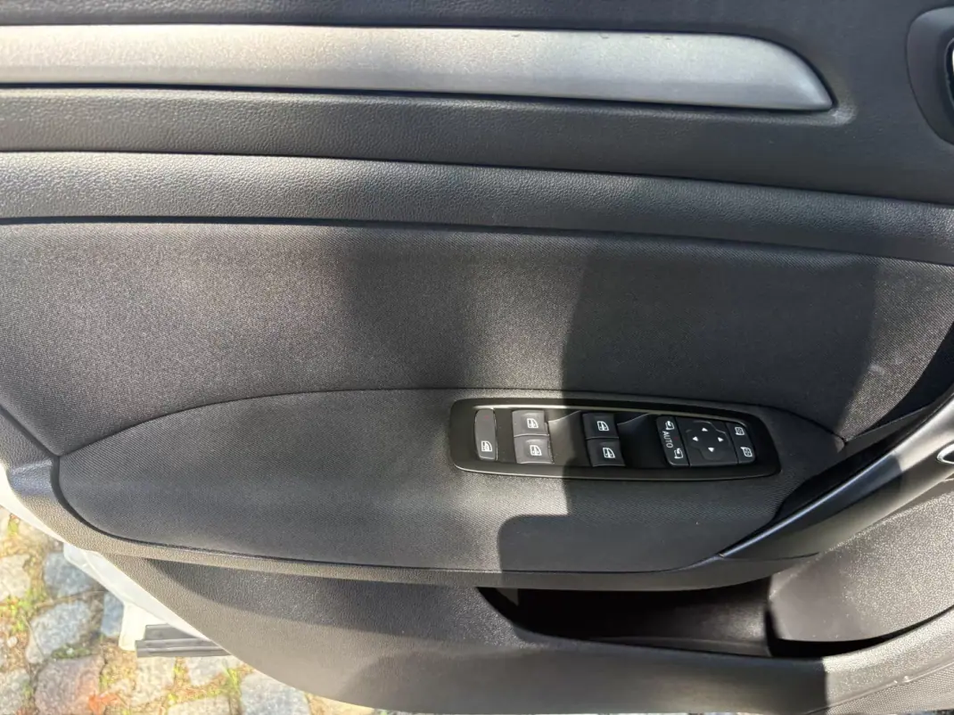 Renault Mégane 2022 - 17500 EUR, 149000 km - 149000km - foto 13 de 18