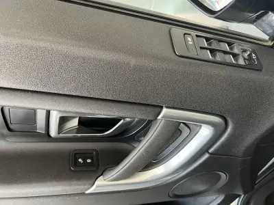 Land Rover Discovery Sport 2016 - 18600 EUR, 121987 km - AUTO.MOTO.pt - 121987km - foto 16 de 21