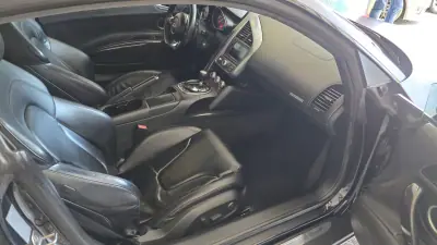 Audi R8 Coupé 2008 - 69500 EUR, 124927 km - AUTO.MOTO.pt - 124927km - foto 48 de 53