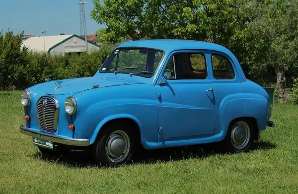 Austin A35 Saloon 1957 Gasolina — 29 300 km · Porto Austin A35 Saloon 1957 Gasolina