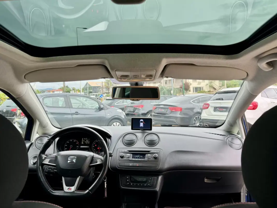 SEAT Ibiza 2014 - 7999 EUR, 149609 km - AUTO.MOTO.pt - 149609km - foto 8 de 24