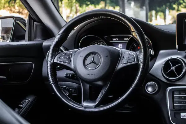 Mercedes-Benz CLA 200 2018 - 17990 EUR, 187896 km - 187896km - foto 25 de 33