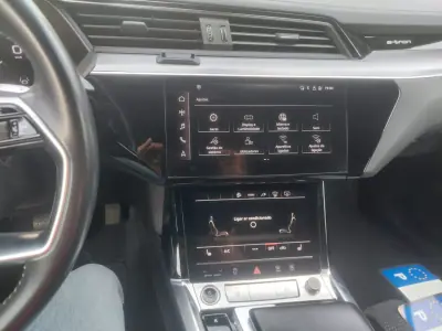 Audi e-tron Sportback 2021 - 35300 EUR, 123480 km - AUTO.MOTO.pt - 123480km - foto 14 de 15