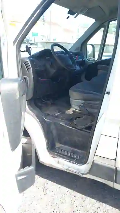 Citroën Jumper L2H2 130cv c/IVA 2014 - 11000 EUR, 182000 km - AUTO.MOTO.pt - 182000km - foto 8 de 8