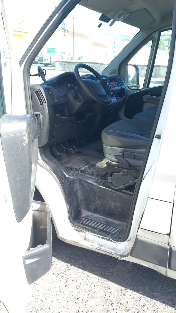 Citroën Jumper L2H2 130cv c/IVA 2014 - 11000 EUR, 182000 km - AUTO.MOTO.pt - 182000km - foto 8 de 8